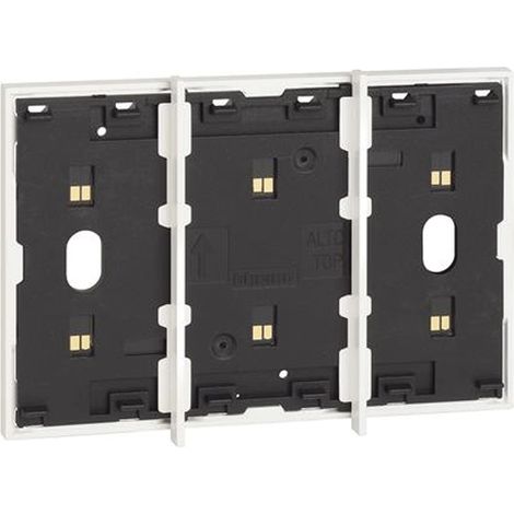 Frame 3 moduli bianco  bticico living now  KW8103