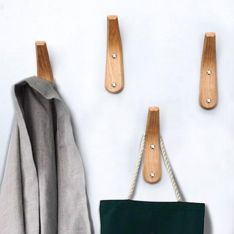 Lot de 4 cintres muraux en bois naturel