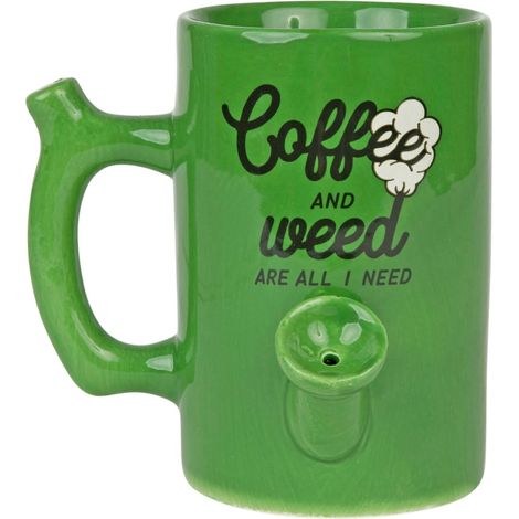 Grüne Keramiktasse, 30 cl, „Kaffee und Gras, mehr brauche ich nicht“
