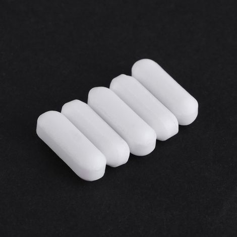 Lot de 5 agitateurs magnétiques en PTFE blanc de type C pour laboratoire. (1/5)