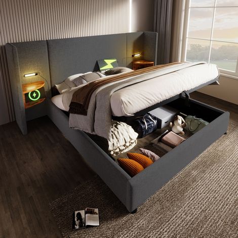 Polsterbett 180x200 cm mit Stauraum und Leselampe, Doppelbett aus grauem Leinen mit USB-Ladefunktion, Lattenrost und integriertem Nachttisch (1/5)