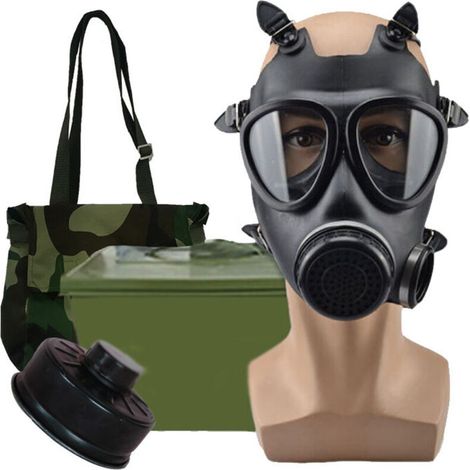 Set di mascherine riutilizzabili in silicone, ampiamente utilizzate nella verniciatura a spruzzo, come protezione dalla polvere e nella lavorazione del legno. (1/4)