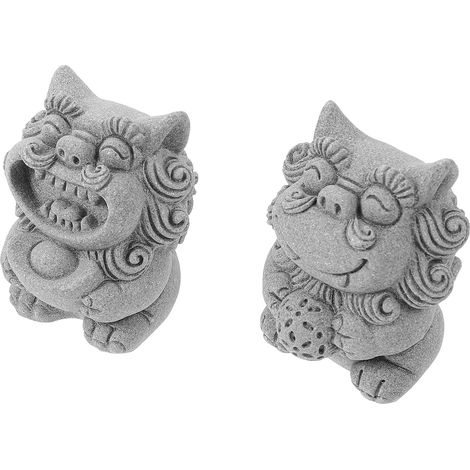 Löwenstatuen Dekorative Kleinere Löwenfiguren aus Kunststoff