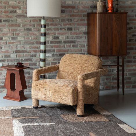 Fauteuil lounge 74x76x76 cm en tissu jaune et bois d'eucalyptus (1/5)