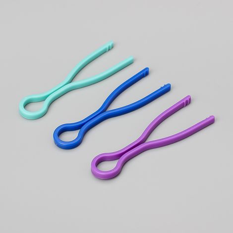 90 Stück Spulenhalterclips aus Kunststoff, bunte Spulenclips, Garnhalterclips, Garnrollenhalter, Nähmaschinenzubehör, 3 Farben