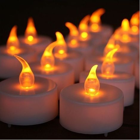 Lot de 24 bougies à Led jaune effet flamme – Alimentation piles CR2032 fournies – Durée d'utilisation jusqu'à 60 heures – Sûres et sans fumée (1/5)