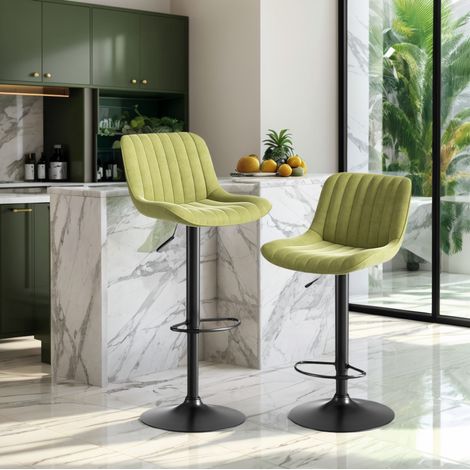 Lot de 2 tabourets de bar pivotants à 360° avec hauteur réglable et assise rembourrée en velours vert (1/5)