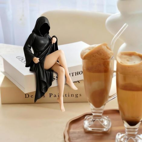 Statue mystérieuse d'Halloween de 12 cm, décoration pour nouvelle étagère, reine élégante assise, robe noire, sculpture 3D étrange, étagère de jardin