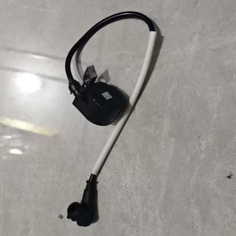 Suitable for Stihl 009, 009L, 010, 011, 012, 015, 015AV, and 015L ignition wires.