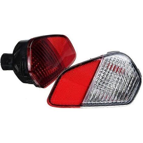 Feu arrière antibrouillard pour Mitsubishi Outlander 2015-2020 Référence : 8337A137 8337A136 (1/5)