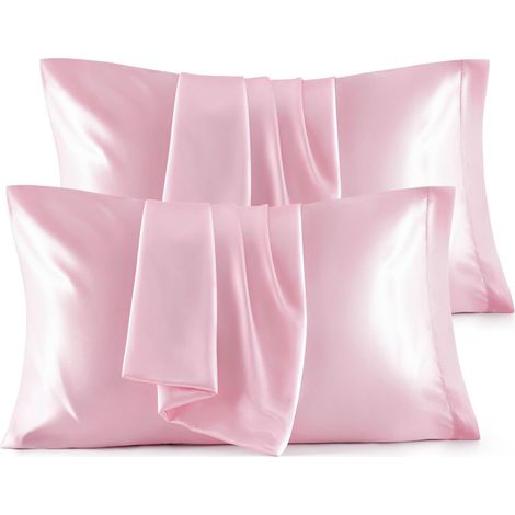 Cette taie d'oreiller en satin de soie glacée est confectionnée dans un tissu extrêmement doux et mesure 48x74 cm en taille standard. (1/5)