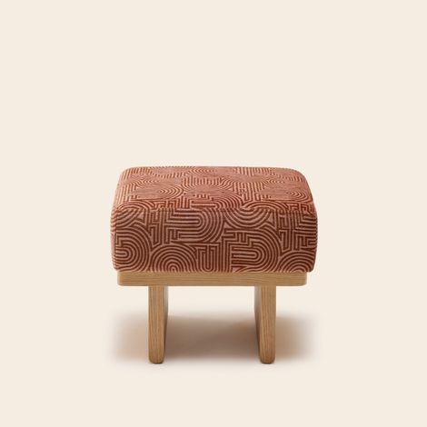 Tabouret en Bois et chenille bicolore Klark ANCA (1/4)