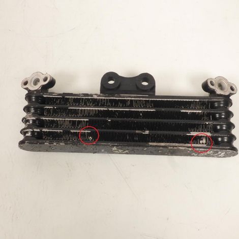 [PRODUIT D'OCCASION] Radiateur de refroidissement huile pour moto Honda 1000 CBR (1/2)