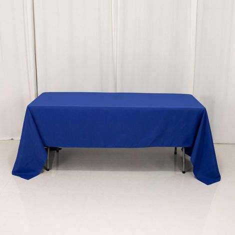 Nappe rectangulaire bleue en polyester (147 cm x 259 cm) – infroissable et durable – idéale pour les fêtes et les événements. (1/5)