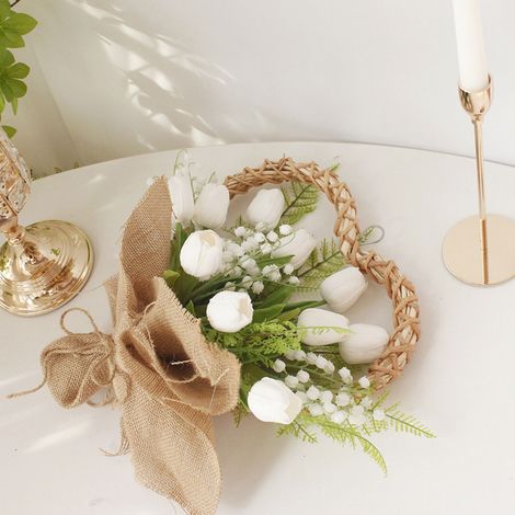 Frühlingstulpen, rote Rosen, Nelken – Liebeskränze – Wandbehang, Türdekoration – Valentinstag, Muttertag, Geschenk (1/5)