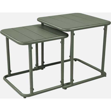 Set tavolini da esterno quadrati in acciaio
