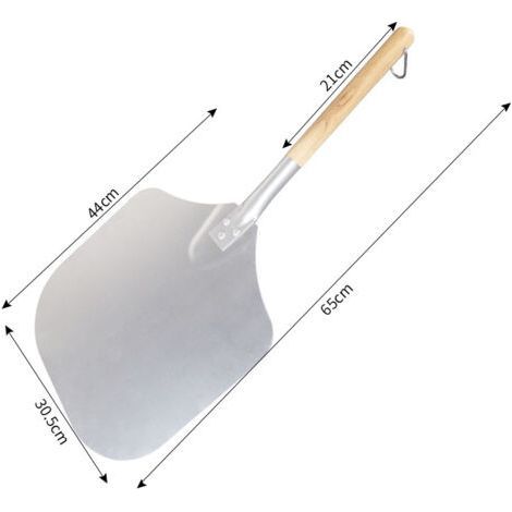 Pelle �� pizza en aluminium avec une grande surface et un manche en bois : pratique, facile �� ranger et id��ale pour les barbecues et les fours. Dimensions : 65 x 30,5 cm.