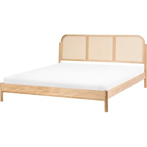 Letto matrimoniale con struttura in legno di pino e testiera in rattan sintetico 180x200 cm con doghe marrone chiaro Archail (1/5)