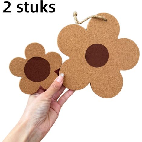 Lot de 2 sous verres en bois en forme de fleur résistants à la chaleur pour servir de dessous de verre dessous de plat ou set de table avec tailles assorties couleur bois naturel (1/5)