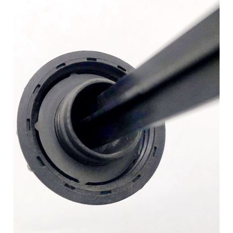 Le bouchon 4009W7 est compatible avec les réservoirs d'eau hydraulique des Peugeot 3008, 307, 407, 5008, Citroën C4 et DS5. Il est composé d'un bouchon en plastique, d'un vase d'expansion étanche et d