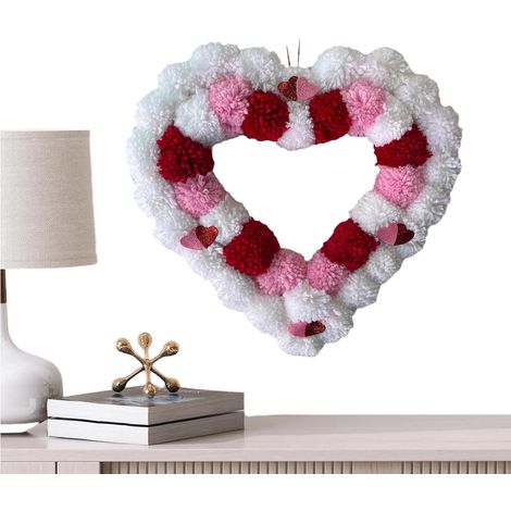 Heart Wreath Valentine Door Hanger, Felt Front Door Decor Wool Felt Wall Decoration, Indoor and Outdoor Valentine’s Day Home Display, Handmade Heart-Shaped Accent (1/5)