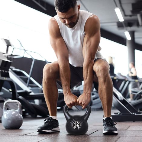 12 kg Kettlebell, sandgefüllt, mit breitem, rutschfestem Griff für das Training, 27 x 21 x 31 cm, Schwarz