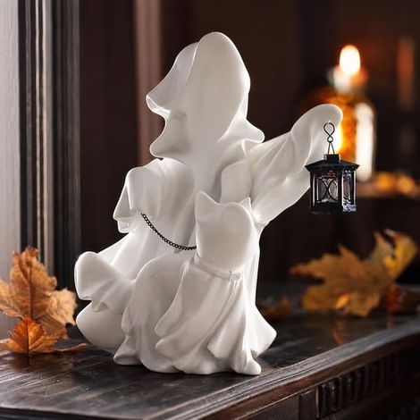 Statue en résine d'un fantôme d'Halloween avec lanterne et chat qui se promène - Décoration élégante et effrayante pour la cheminée, le manteau de cheminée ou l'entrée, ambiance à la fois mystérieuse (1/5)