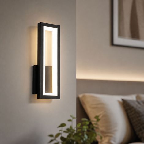 Applique murale LED design géométrique noir, 32x12cm, 16W, structure en fer et diffuseur acrylique, éclairage doux pour salon et chambre (1/5)