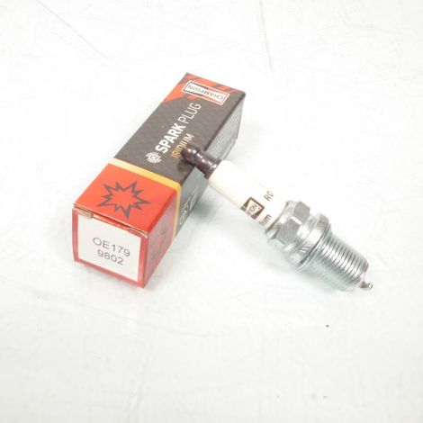 Bougie d'allumage Champion pour moto OE179/T10 Neuf (1/4)