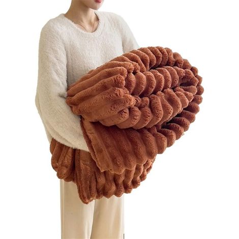 Bardusch-Couverture fausse fourrure lapin caramel 150x200 cm, double face flanelle, moelleuse pour canapé ou lit (1/5)