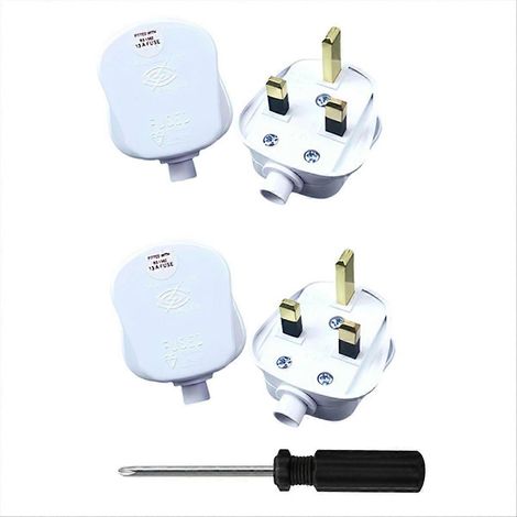 Set mit 4 dreipoligen Netzsteckdosen mit Sicherungssteckeradapter, Umverdrahtungssteckern, Verlängerungskabel und weißem Stecker (1/5)