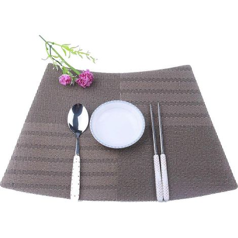 Set de table en PVC résistant à la chaleur, antidérapant, isolant thermique, compatible lave-vaisselle, en forme d'éventail, protection de table, accessoire de cuisine (1/5)