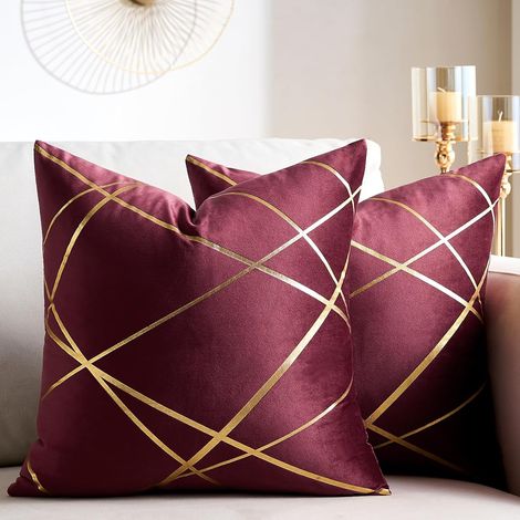 Housse de Coussin 40 x 40 CM Velours Coussin Vin Rouge Décoratifs Housses d'oreiller Lignes Dorées Géométrie Coussin Salon Chambre Banc Taie Coussin canapé Hivernal Coussin Lombaire Lot de 2 (1/5)