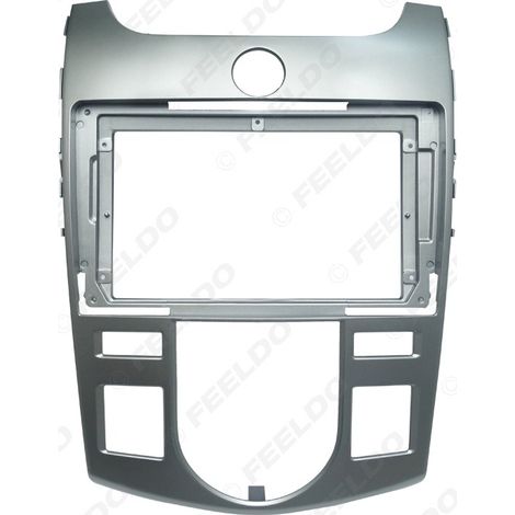 Versatile frame compatible with the 9-inch Android large screen navigation panel for Kia Forte, automatic climate control. (1/5)