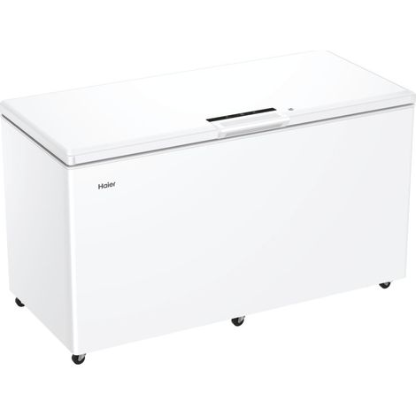Haier HCE520E. Capacità netta congelatore: 508 L, Classe climatica: SN-T, Capacità di congelamento: 23 kg/24h, Autonomia senza energia elettrica: 43 h, Emissione acustica: 39 dB, Punteggio: 4. Cer...
