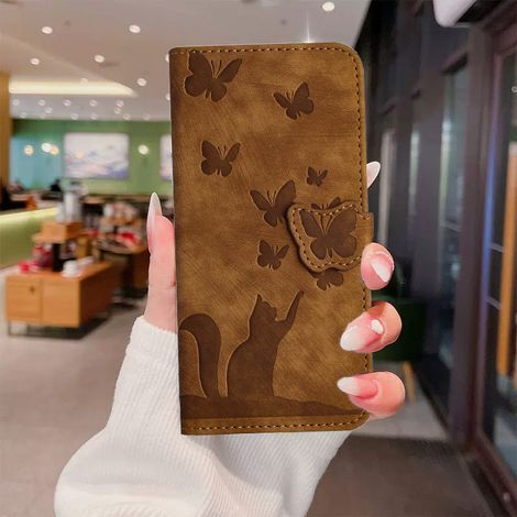 Funda protectora apta para iPhone 15 Pro Max, con ranura para tarjeta, diseño de gato marrón y mariposa. (1/4)