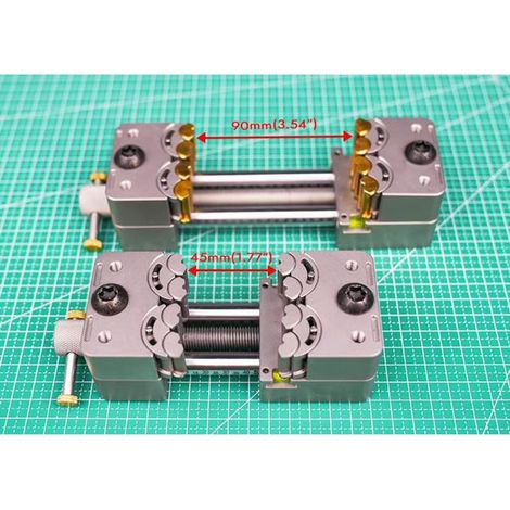 [JAMAIS UTILISÉ]Étau de perceuse Fractal Vise en acier inoxydable 304, mini-étau d'établi avec enclume, conception à mâchoires multiples, serrage précis pour les travaux manuels et la réparation élect (1/5)