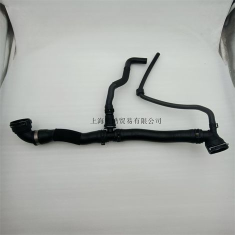 1K0122101LA 101JP 101JL is suitable for the cooling water inlet hose of Volkswagen Golf and Passat engines. (1/4)