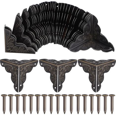 protections d angle en fer forgé vintage pour meubles design (1/5)