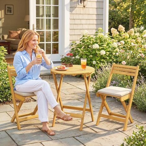 Set Bistrò Extérieur : 2 chaises pliantes et table ronde en bois naturel (1/5)