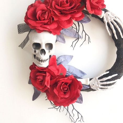 Halloween-Totenkopf-Girlande mit roten Rosen, Halloween-Türgirlande, rote Girlande, Dekoration für Veranda, Fenster, drinnen und draußen (1/4)