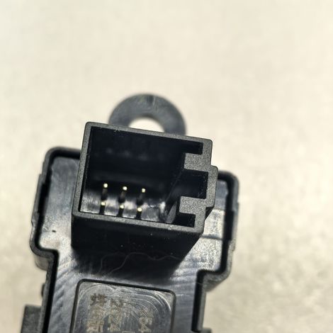 25411-2HB0A is suitable for the power window switch and lifter switch of the front door of Zhengzhou Nissan 2020 Rich P11 model. (1/4)