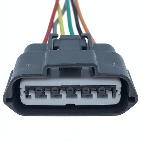 Le connecteur DJ7067-2-11/21 est compatible avec les pompes à carburant des modèles Nissan Teana, Honda Tiida, Nissan Sylphy et Honda Swift. Référence : 6189-0784 (connecteur simple).