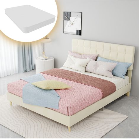 Lit double moderne en tissu beige 140x200 cm avec tête de lit capitonnée à carreaux et pieds aspect bois