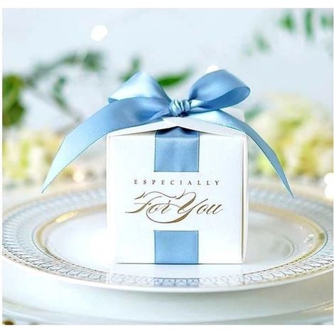 (Weiß) 10 luxuriöse Gastgeschenkboxen „Für dich“ – himmelblaues Satinband, 6,5 x 6,5 x 6,5 cm