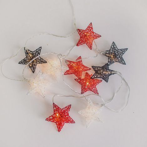 STELLINA Ghirlanda luminosa natalizia decorativa. Paralume a forma di stella. Lunghezza 330 cm e luce LED calda. Realizzata in Spagna (1/3)