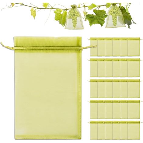 Pack of 30 Fruit Protection Bags, 20 x 30 cm, Green Grape Protection Bags with Drawstring and Anti-Birds, Wasps and Insects for Vegetable Gardens (1/5)