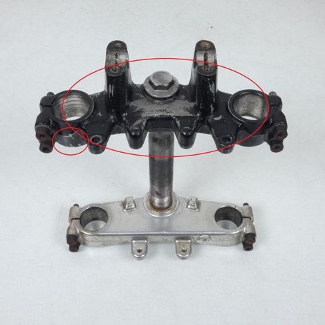 [PRODUIT D'OCCASION] Paire té fourche sup inf pour moto Yamaha XT 250 1986 à 1993 (1/5)