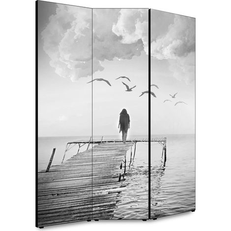 Lupia - Separe' per interni, Divisorio 135,6 x H 176 x P 3,1 cm DONNA SUL PONTILE paravento 3 Ante in legno con Tele stampate fronte retro Soggetto unico (1/4)