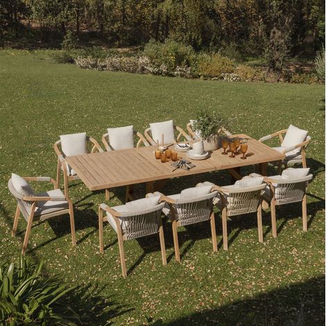 Set de table rectangulaire extensible 200-260-320x100 cm et 10 chaises de jardin avec accoudoirs en bois d'acacia Dubai SKLUM Acacia Rustique Marron (1/5)